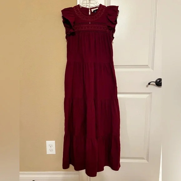 Universal Thread maroon flutter sleeve maxi dress lace detail spring summer  Sz S